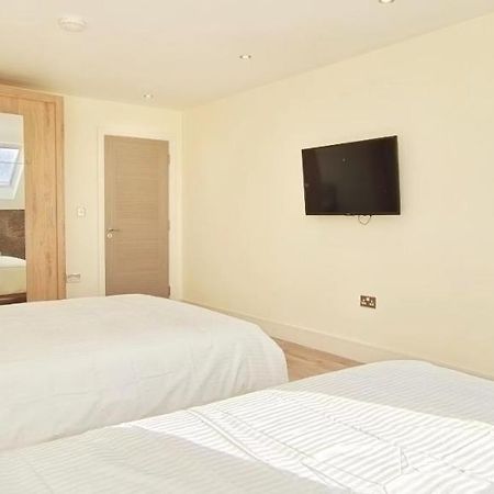 Top Floor Flat 5 Northwood Northwood  Esterno foto