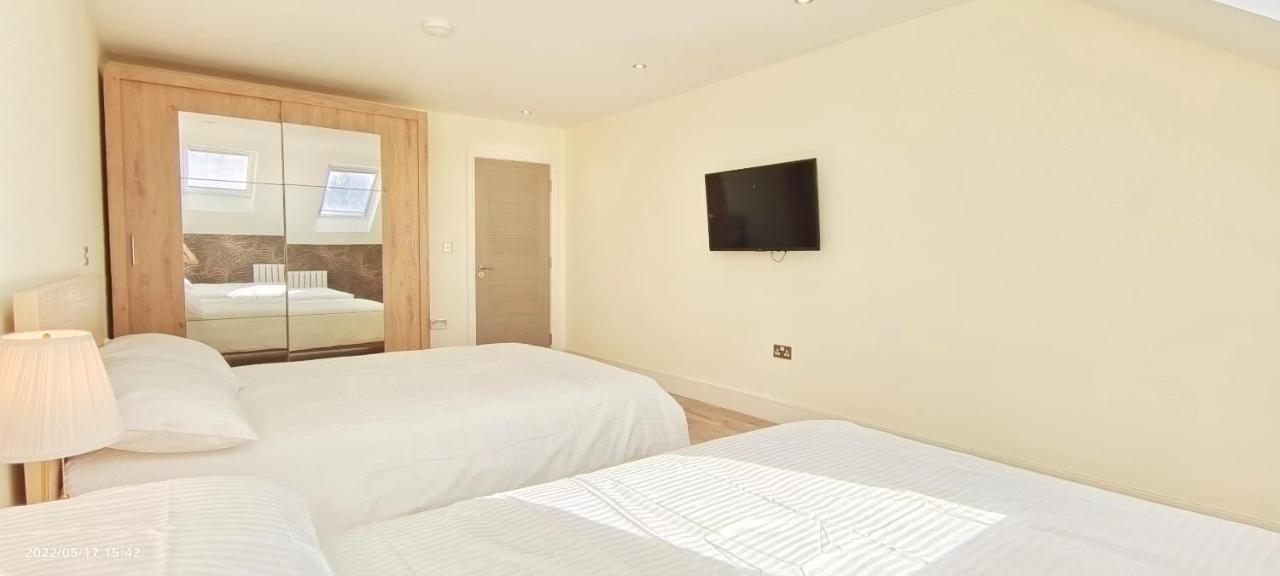 Top Floor Flat 5 Northwood Northwood  Esterno foto