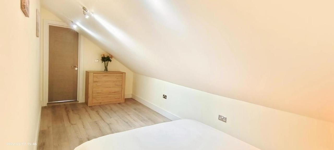 Top Floor Flat 5 Northwood Northwood  Esterno foto
