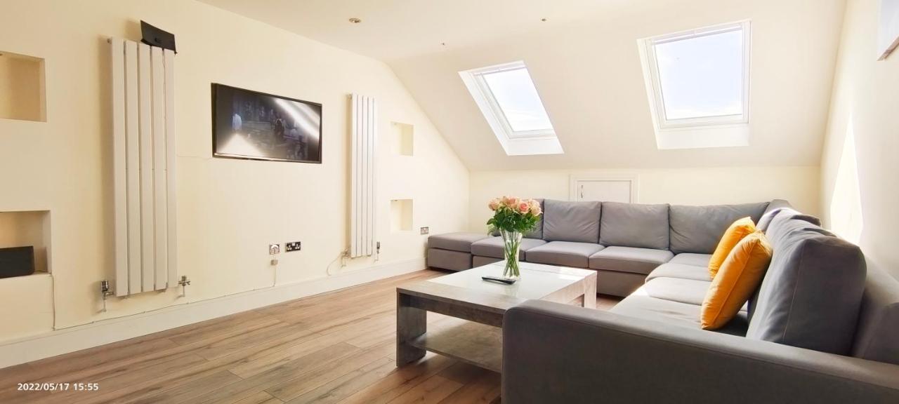 Top Floor Flat 5 Northwood Northwood  Esterno foto